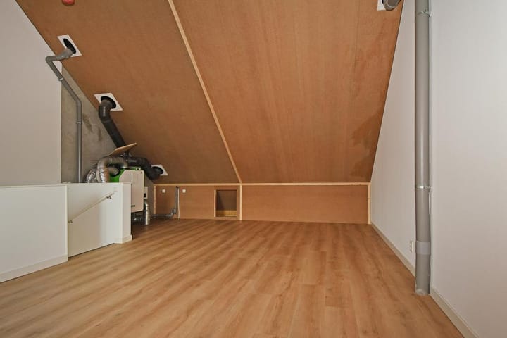 Photo 36 of Doris Lessinglaan 116