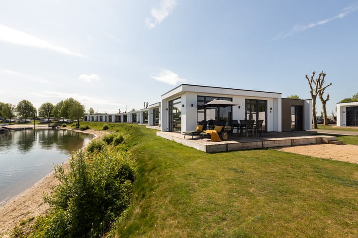 Foto 8 van Rijnbandijk 36-85