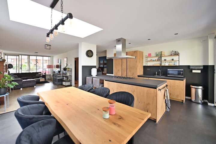 Foto 13 van Alberdingk Thijmlaan 46