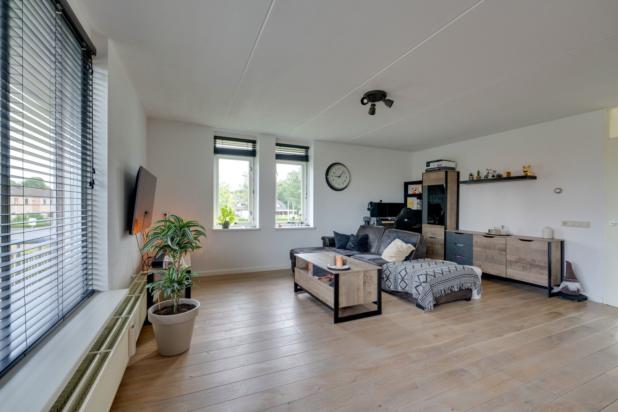 Photo 18 of Fonteinkruid 57