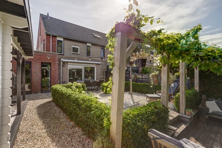 Photo 38 of Noordmansstraat 24