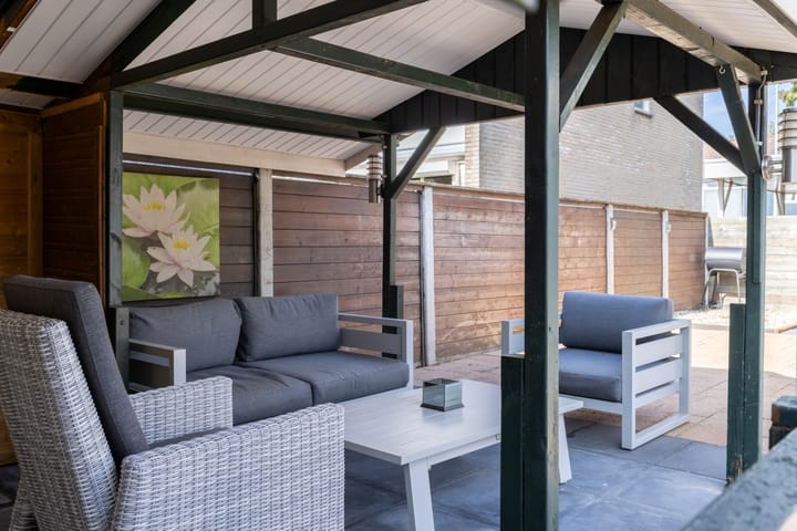 Photo 29 of Grovestins 101