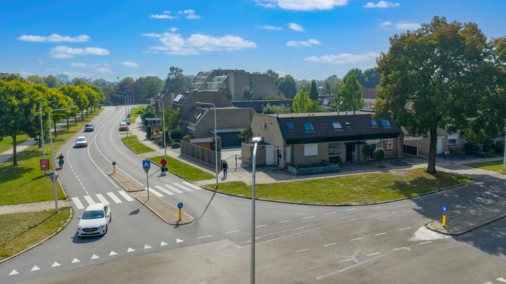 Photo 36 of Grovestins 101