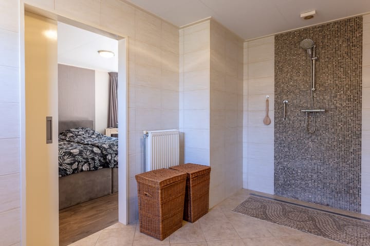 Foto 19 van Sluiskade NZ 4