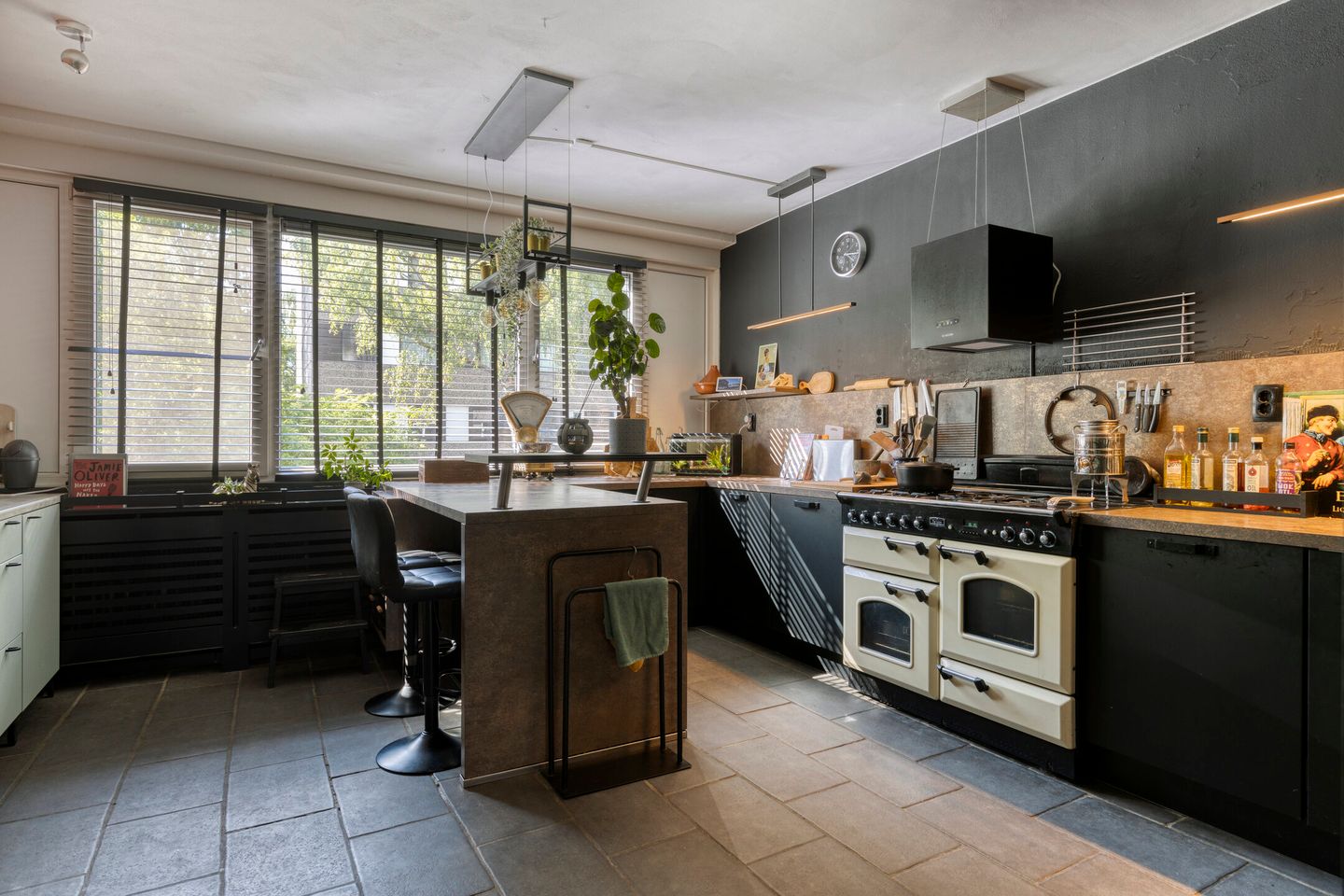 Foto 19 van Adelaartlaan 108