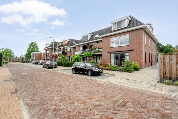 Photo 8 of Burgemeester Oprellaan 1-H