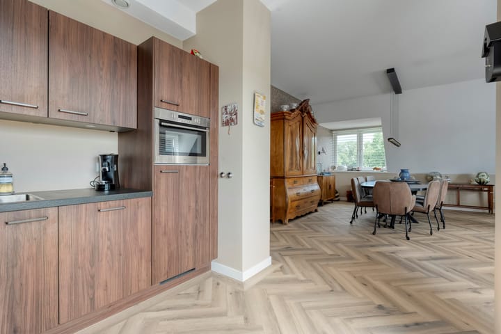 Photo 26 of Burgemeester Oprellaan 1-H