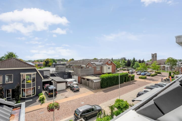 Photo 38 of Burgemeester Oprellaan 1-H