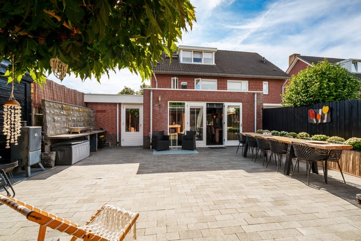 Photo 18 of Wouterus van der Doelenstraat 10