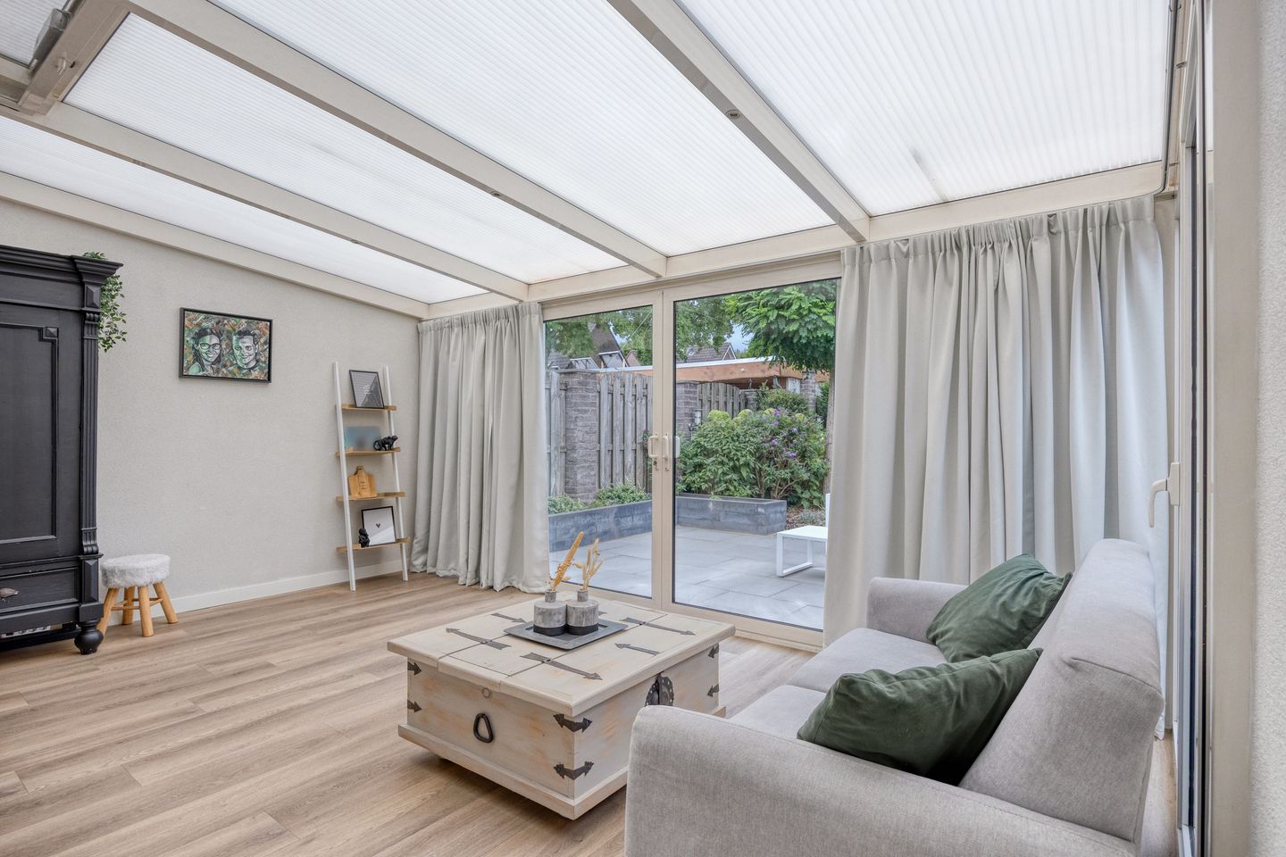 Photo 20 of Petrus Vossenstraat 6