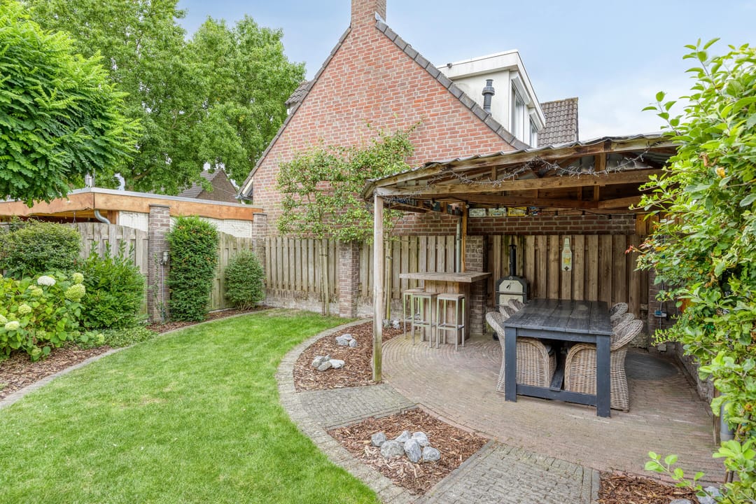 Photo 41 of Petrus Vossenstraat 6