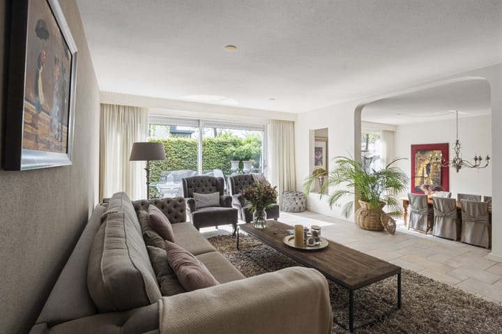 Foto 5 van Purperreiger 22