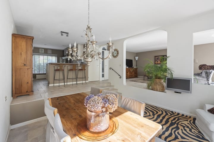 Foto 10 van Purperreiger 22