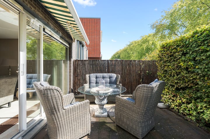 Foto 13 van Purperreiger 22