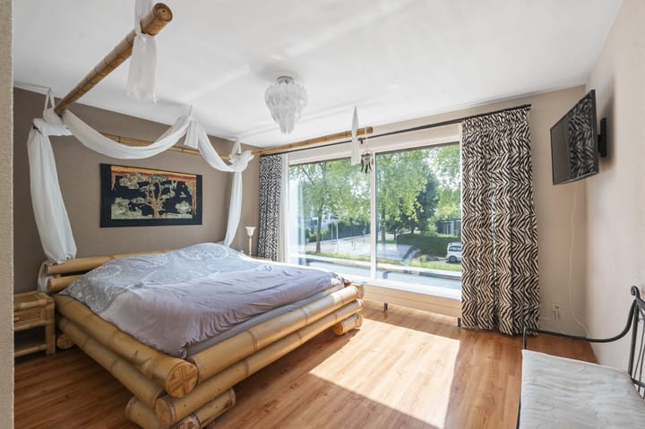 Foto 19 van Purperreiger 22