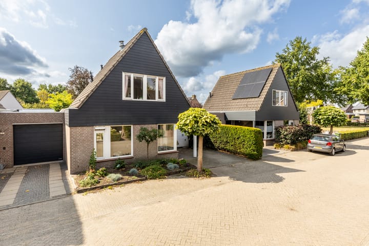 Photo 34 of Elsenwas 20