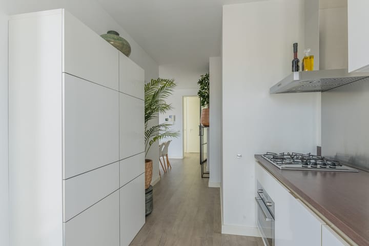 Foto 3 van Veldhovenring 64-13