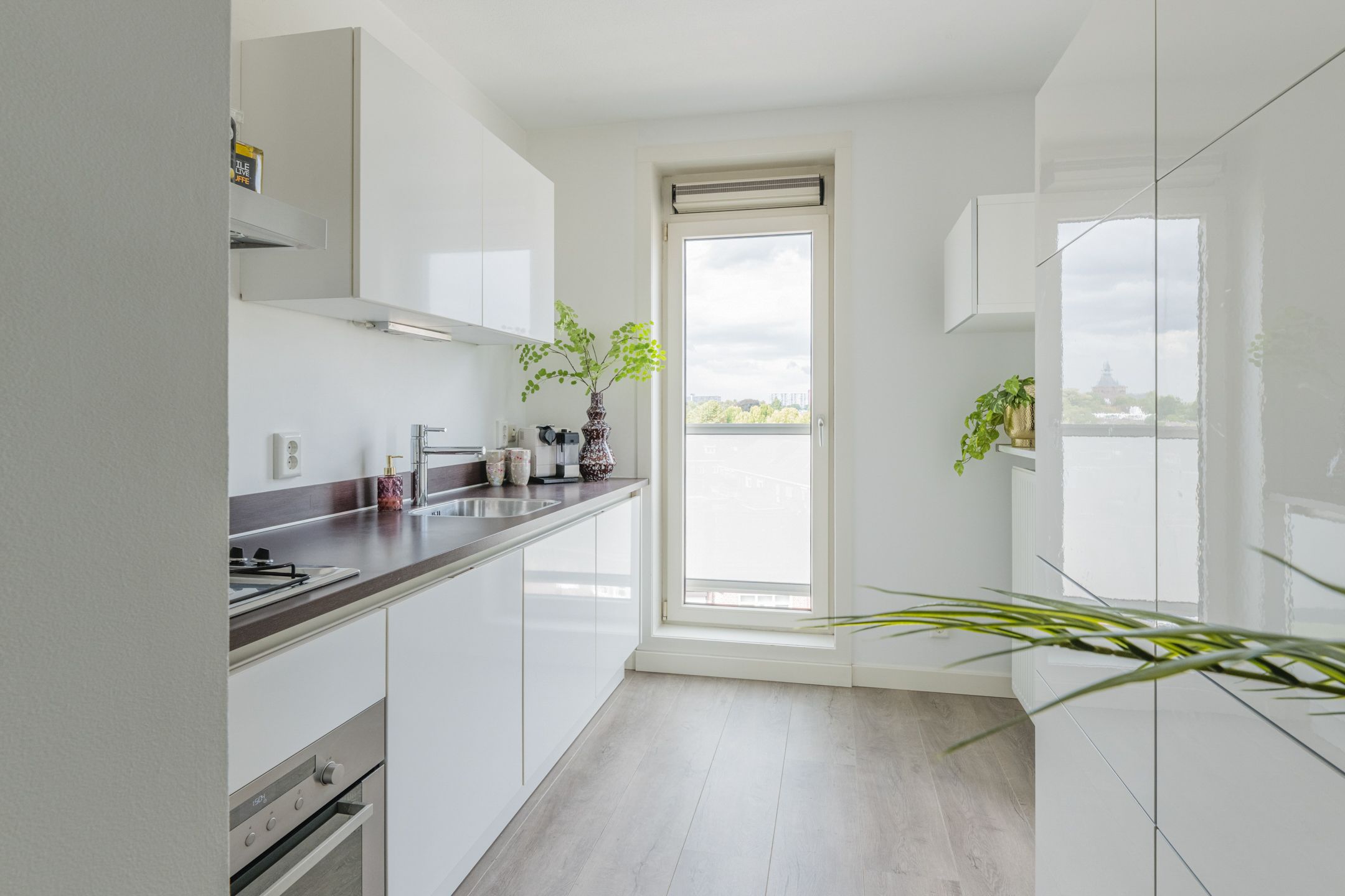 Foto 9 van Veldhovenring 64-13