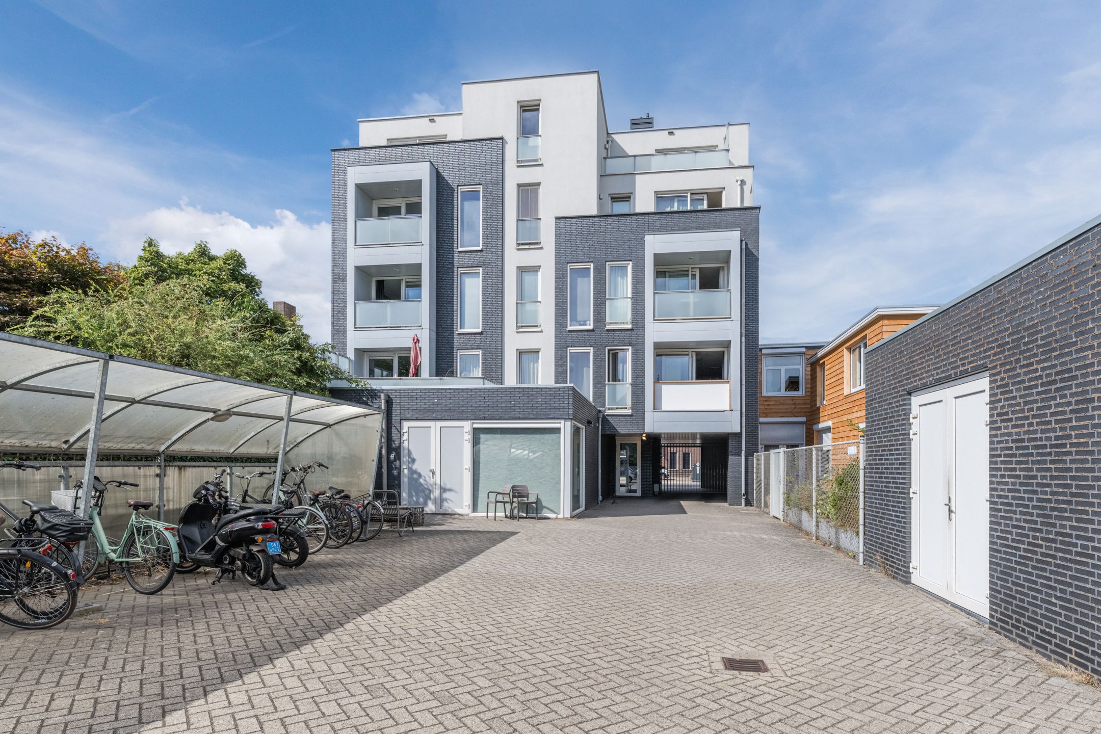 Foto 24 van Veldhovenring 64-13