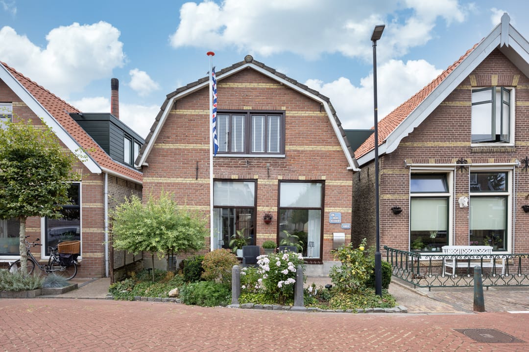 Foto 1 van 1e Hollandiastraat 12