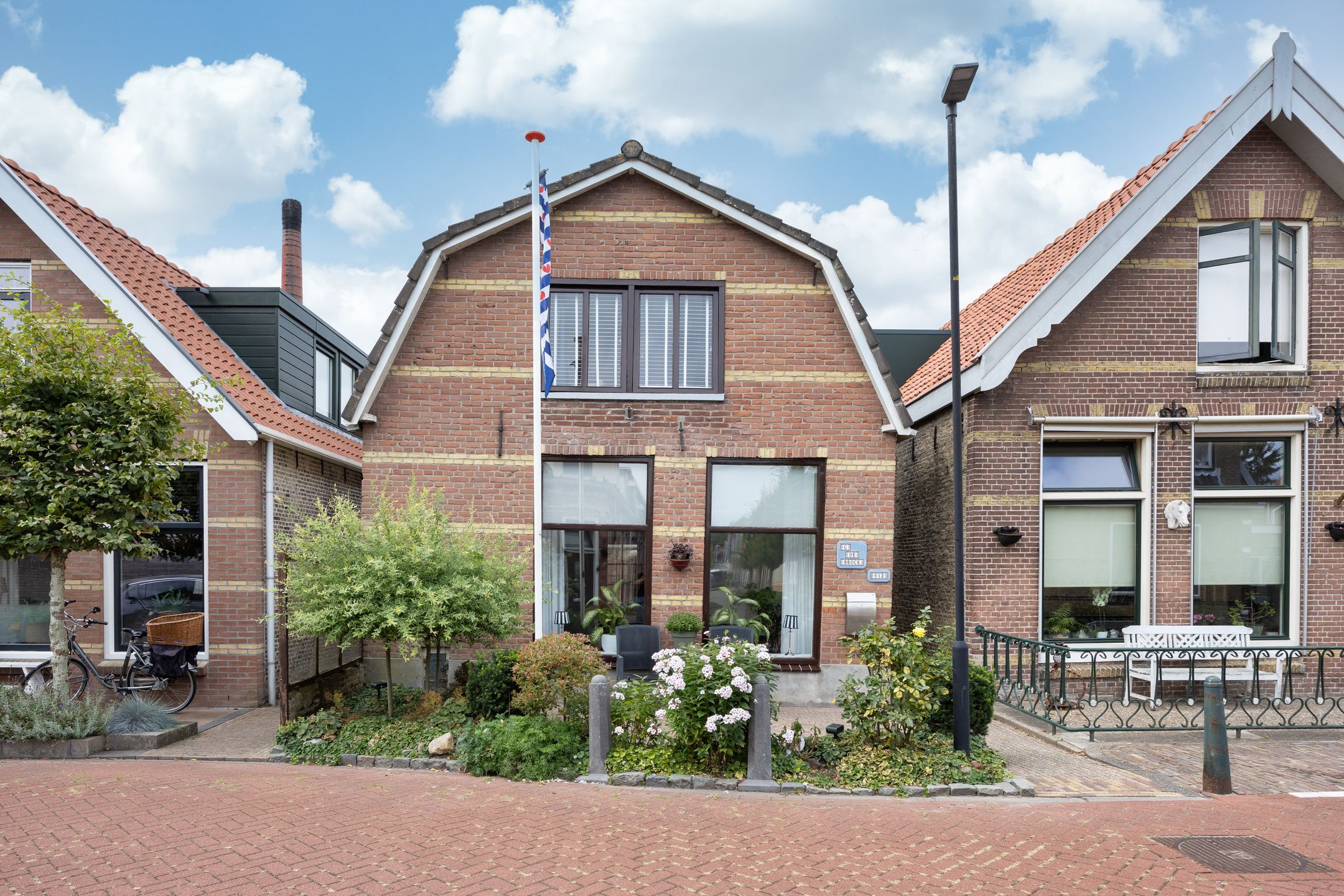 1e Hollandiastraat 12