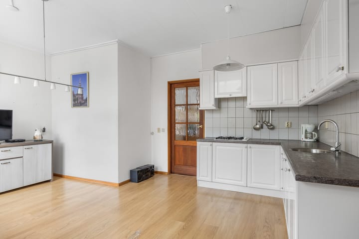 Foto 12 van 1e Hollandiastraat 12