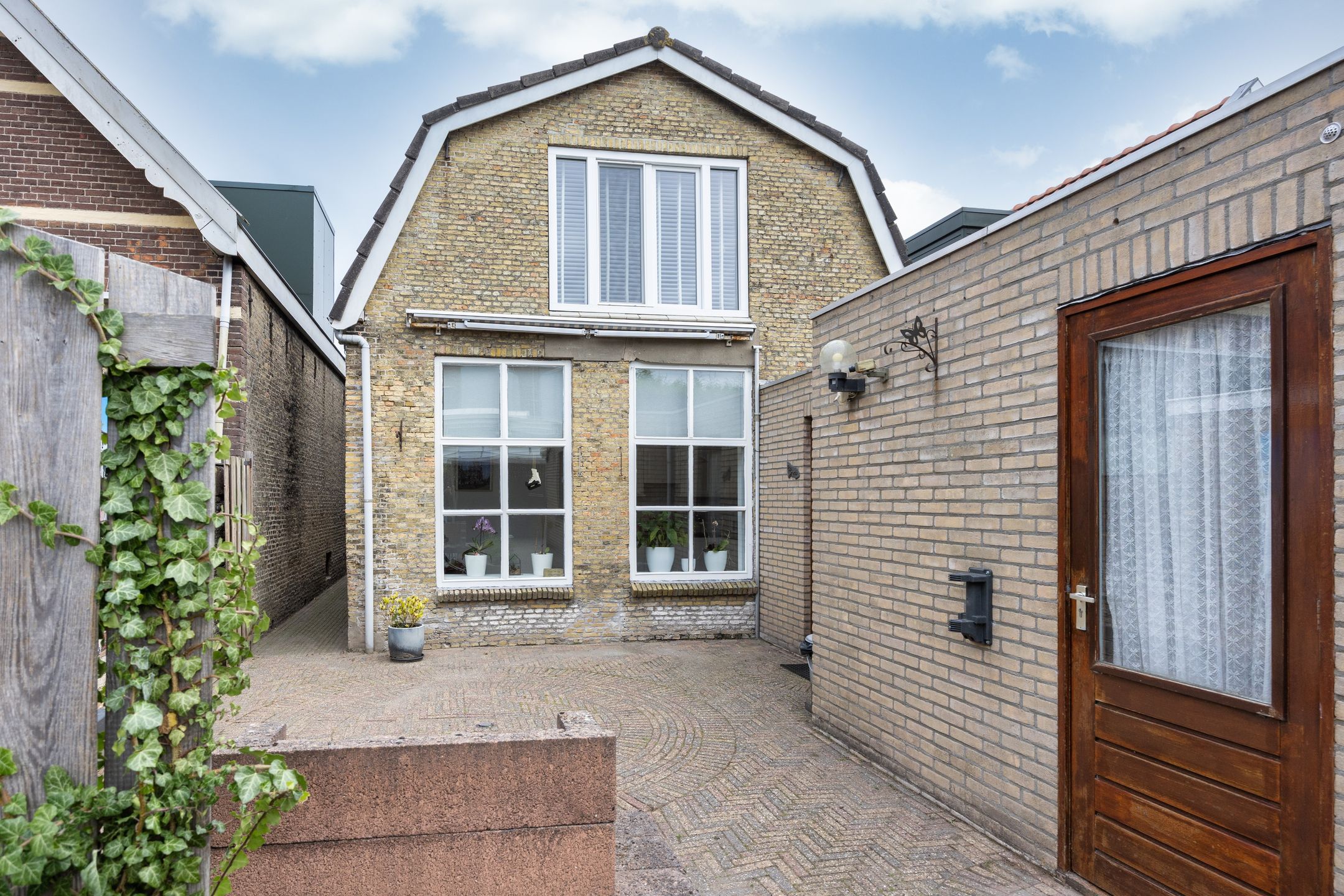 Foto 3 van 1e Hollandiastraat 12