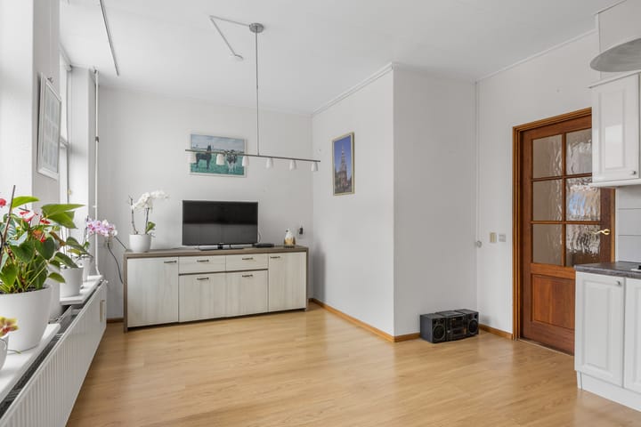 Foto 13 van 1e Hollandiastraat 12