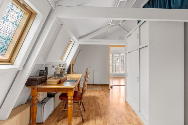 Foto 22 van 1e Hollandiastraat 12