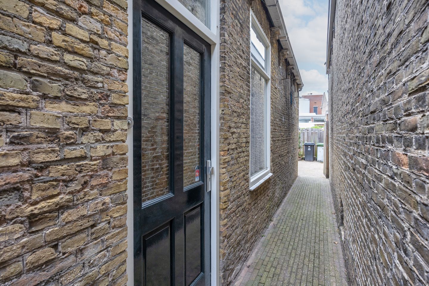 Foto 34 van 1e Hollandiastraat 12