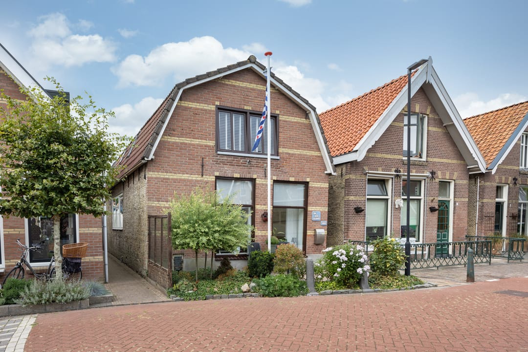 Foto 37 van 1e Hollandiastraat 12