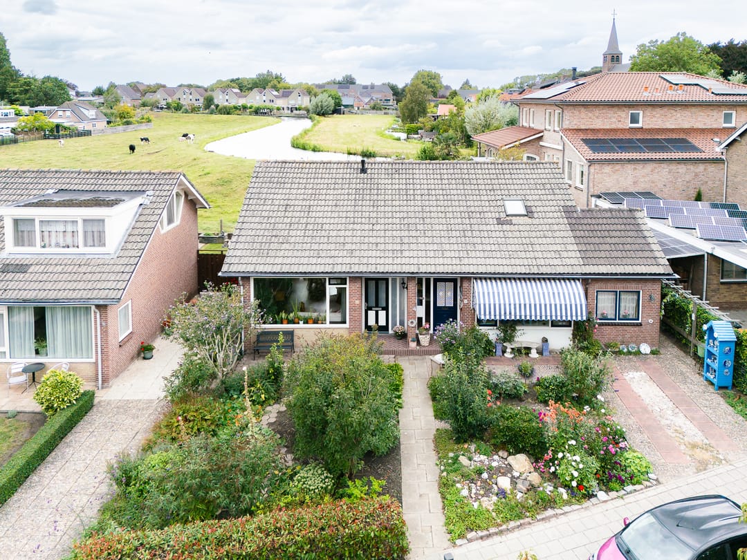 Photo 1 of Parkstraat 6