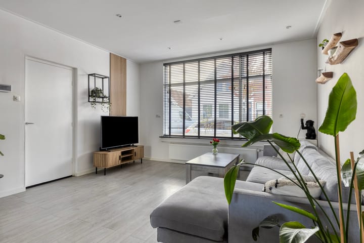 Foto 2 van Oranjeboomstraat 14