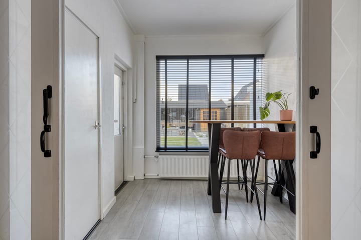 Foto 12 van Oranjeboomstraat 14