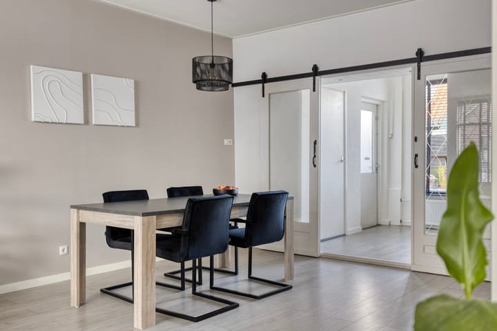 Foto 16 van Oranjeboomstraat 14