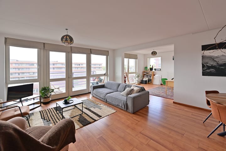 Photo 3 of Ottho Heldringstraat 27-R