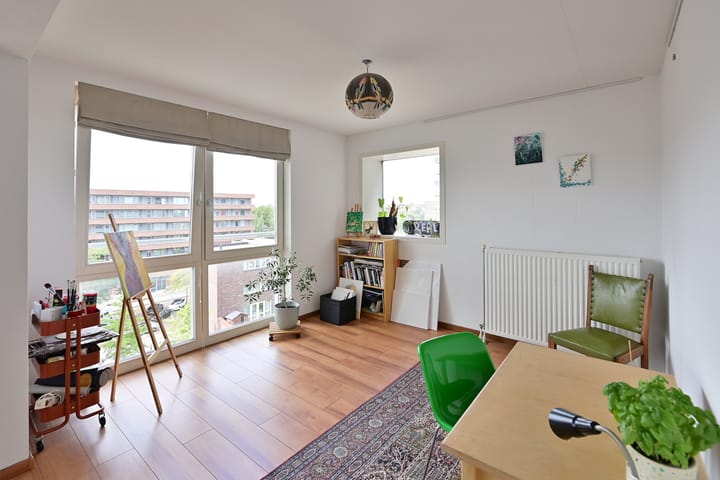 Photo 12 of Ottho Heldringstraat 27-R