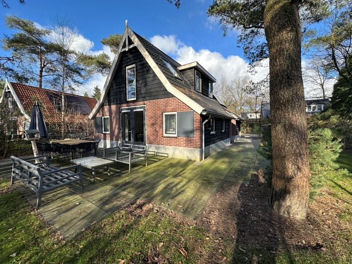 Photo 1 of Vijverlaan 1-PB40