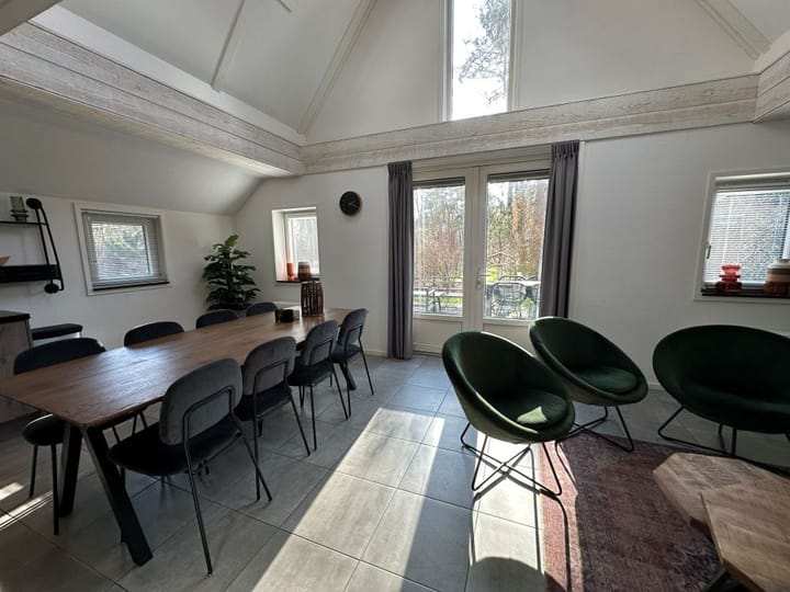 Photo 2 of Vijverlaan 1-PB40