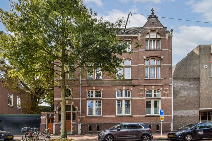 Photo 5 of Spaarndammerstraat 13-A