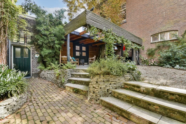 Photo 33 of Spaarndammerstraat 13-A