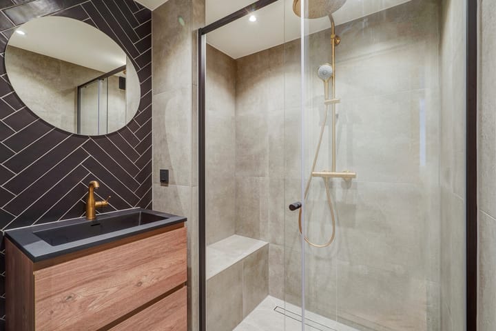 Photo 4 of Heiloostraat 183