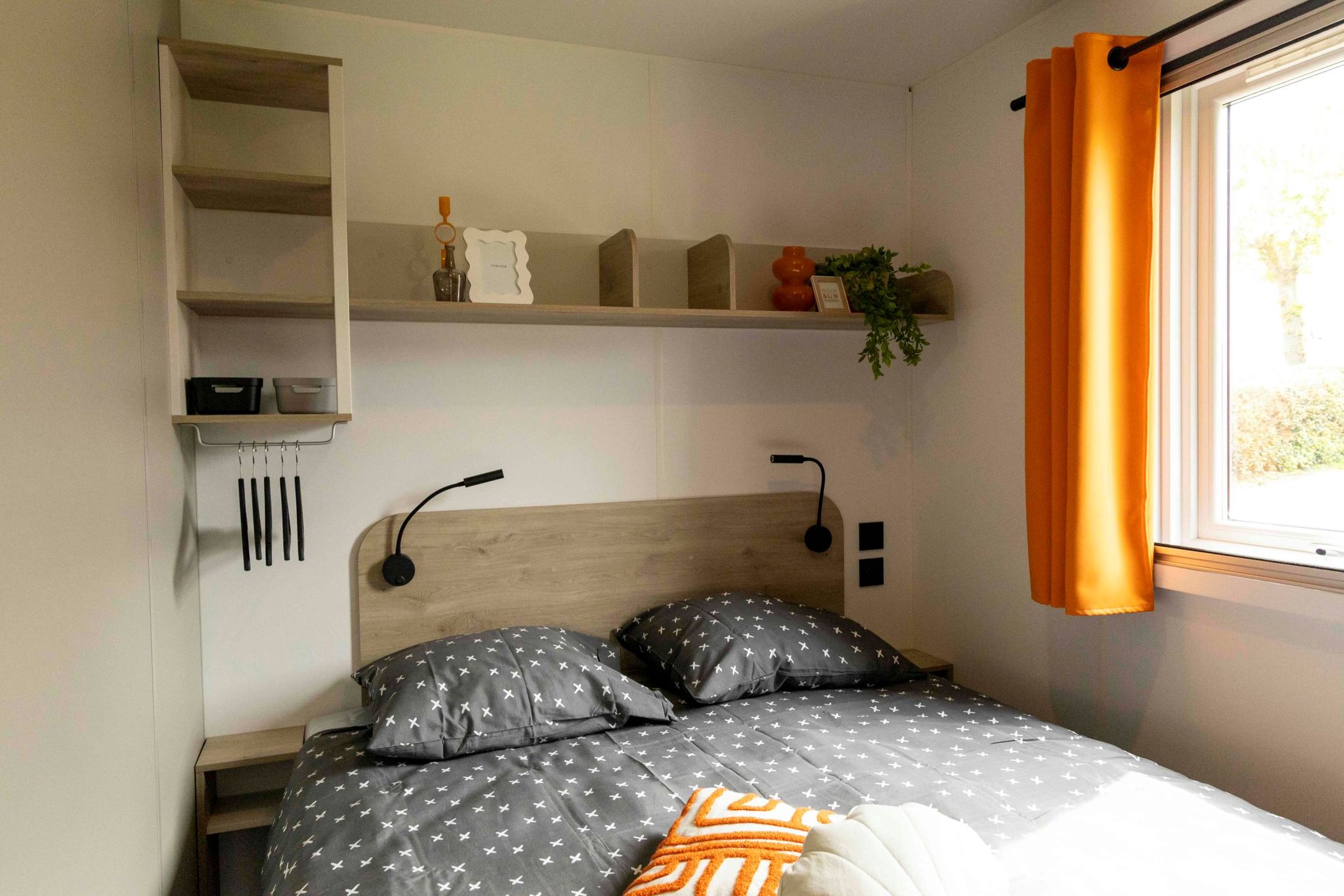 Photo 12 of Oudendijkseweg 25-5