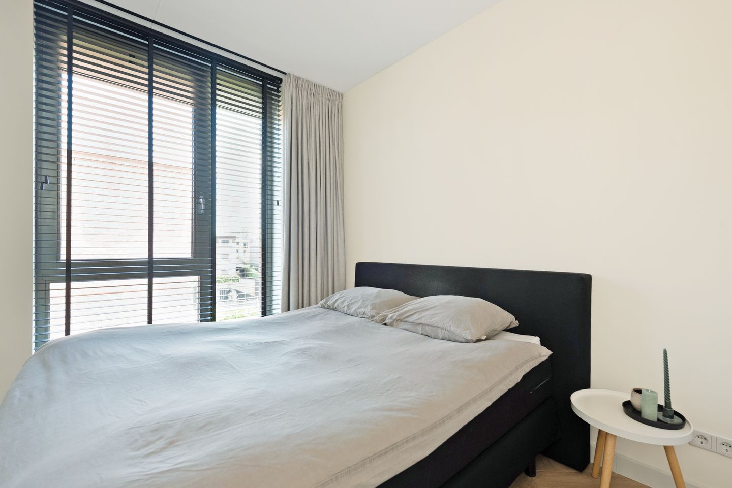 Photo 20 of Nederhemertstraat 41