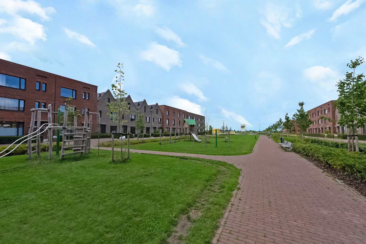 Photo 25 of Nederhemertstraat 41