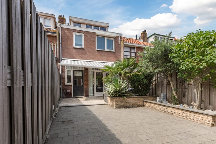 Photo 4 of Wethouder D. Ouwehandstraat 28