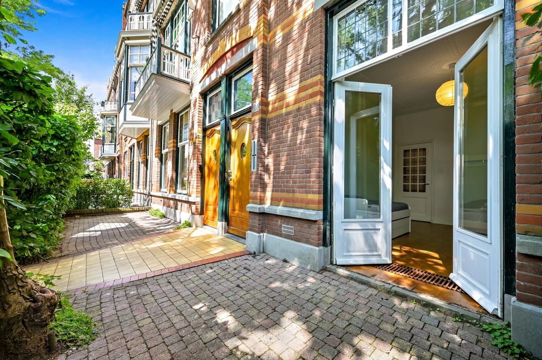 Photo 2 of Laan van Nieuw-Oost-Indië 166