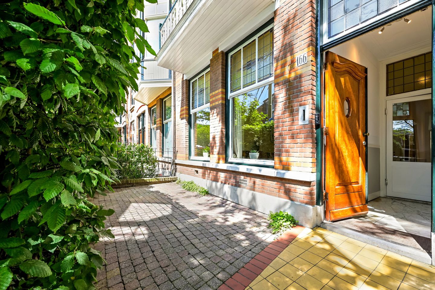 Photo 10 of Laan van Nieuw-Oost-Indië 166