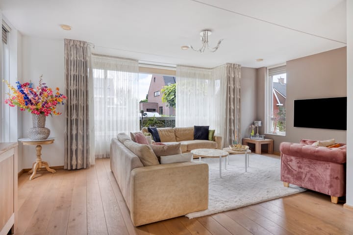 Foto 10 van Burgemeester Loefenstraat 16