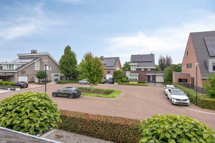 Foto 22 van Burgemeester Loefenstraat 16